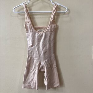 Assets by Spanx Shapewear